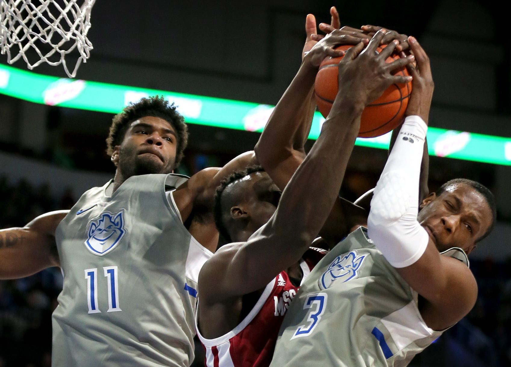 St. Louis University beats UMass 83-80 in overtime